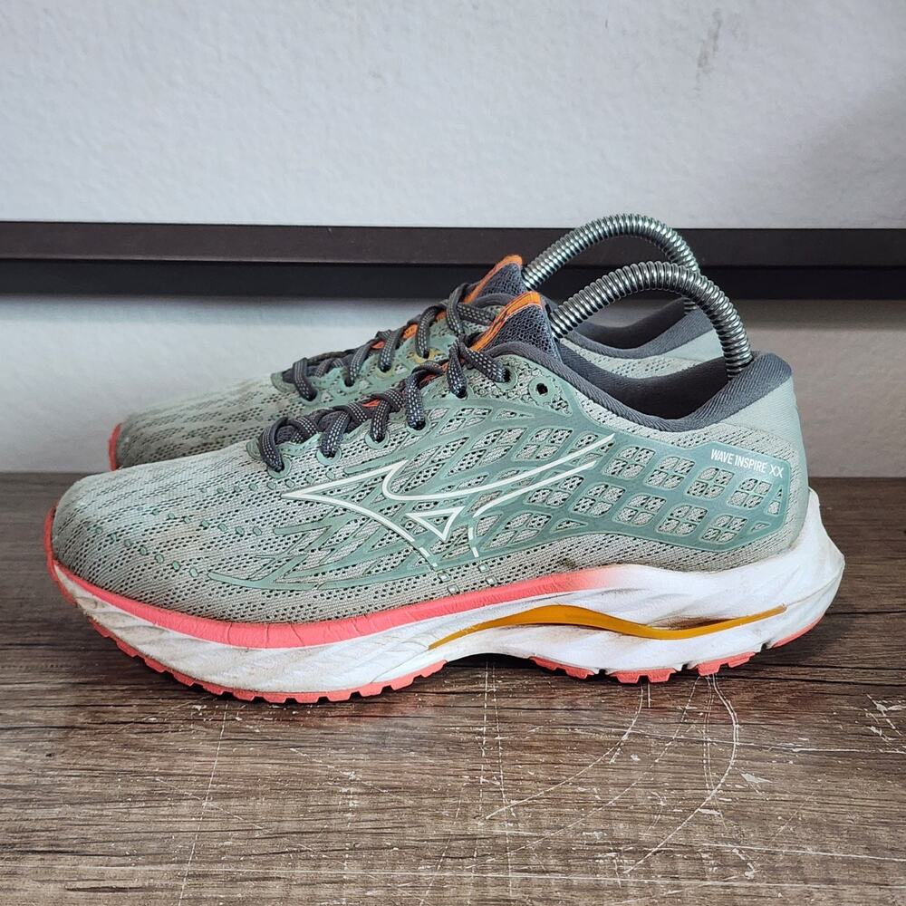 Mizuno Wave Inspire 20 Women's Athletic Running Shoes Sneakers Size 7.5 Green